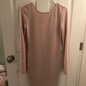 Pink longsleeve tight dress w/ sparkles&low back